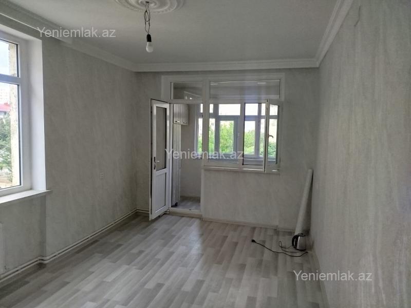 Satılır 2 otaqlı Bina evi menzil (Köhnə tikili), 37 m², 10-cu mikrorayon — Mənzil, Sumqayıt (2)