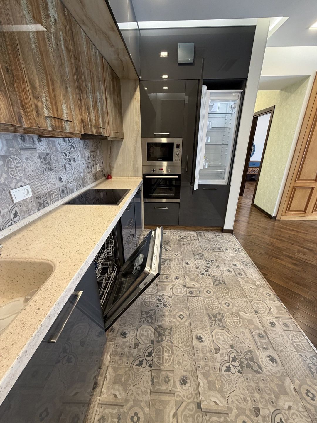 İcarəyə verilir 3 otaqlı yeni tikili 120 m² — Mənzil, Bakı (8)