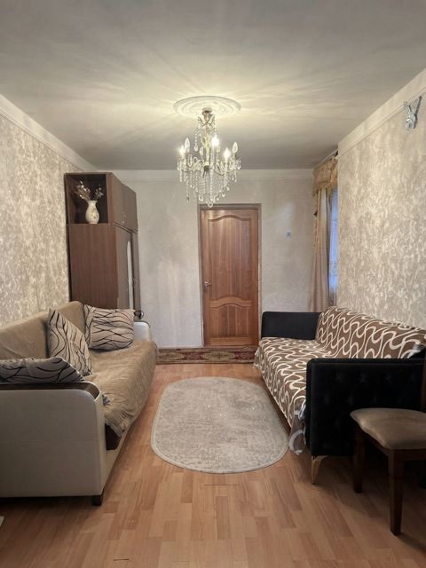 Satılır 2 otaqlı köhnə tikili 40 m² — Bakı