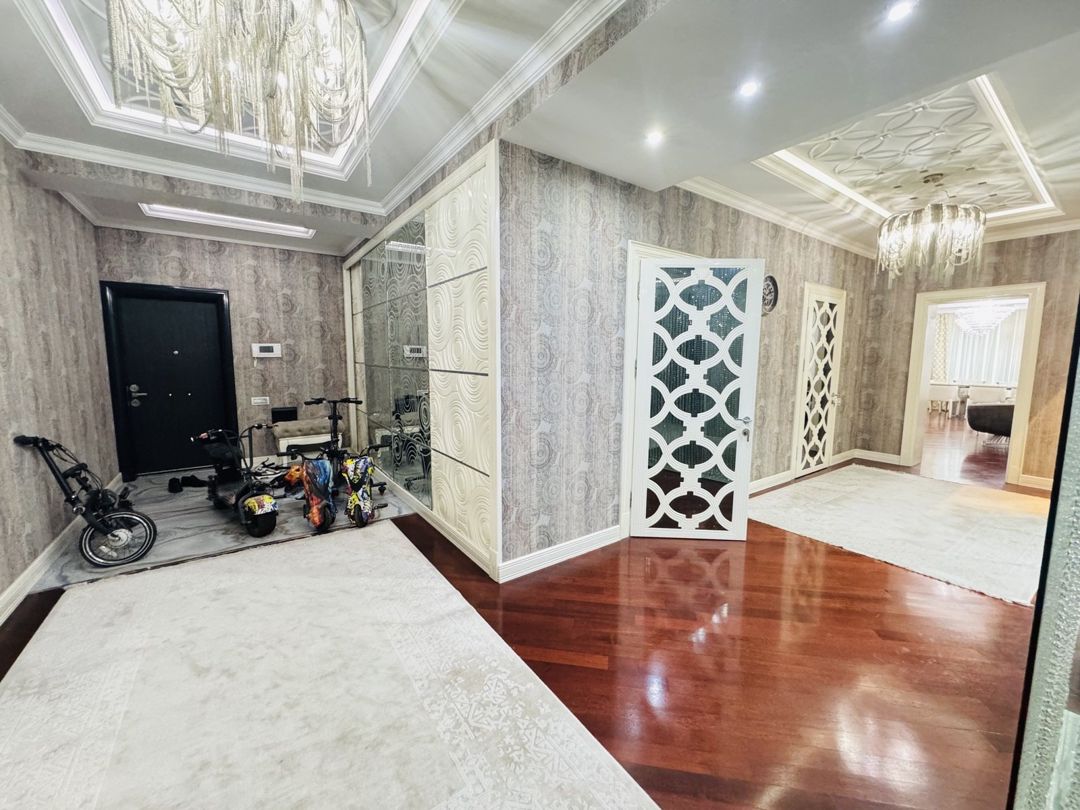Satılır 4 otaqlı yeni tikili 215 m² — Mənzil, Bakı (6)