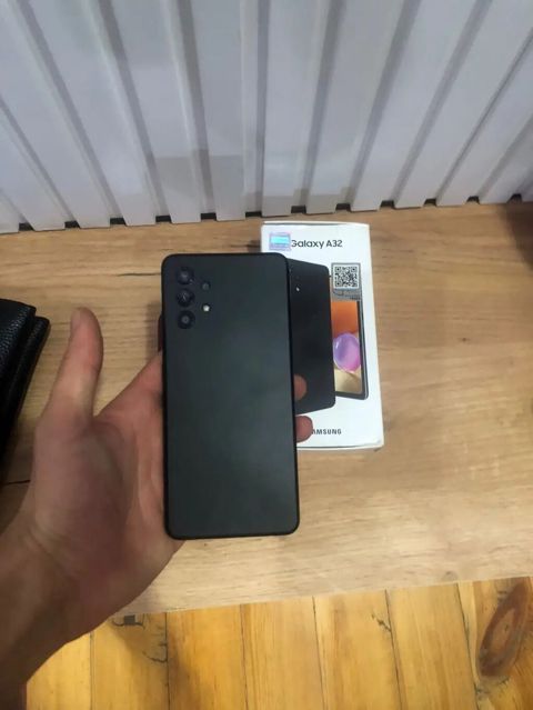 Samsung Galaxy A32, 128 GB, rəng - Qara, Zəmanət — Digah