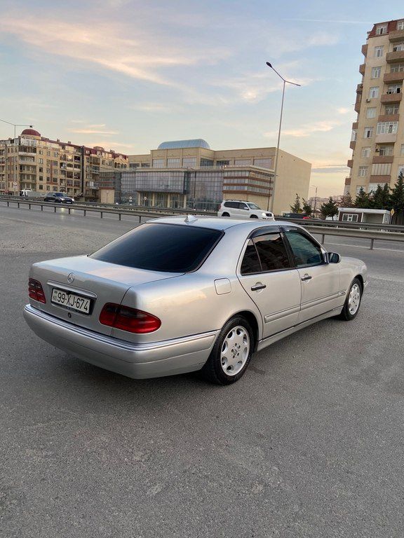 Mercedes E 240, 2.4 L, 1999 il, 380 000 km 99-XJ-674 — Avtomobillər, Bakı (6)