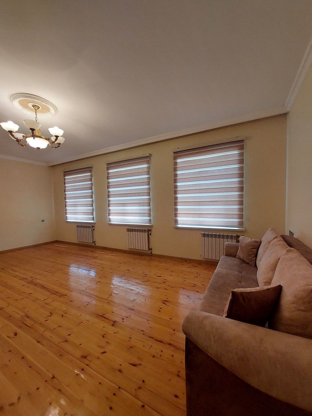 Satılır 4 otaqlı həyət evi/bağ evi 200 m² — Ev, villa, Quba (3)