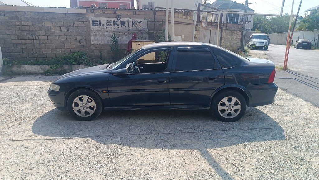 Opel Vectra, 1.8 L, 2001 il, 293 960 km 90-VZ-578 — Avtomobillər, Bakı (2)
