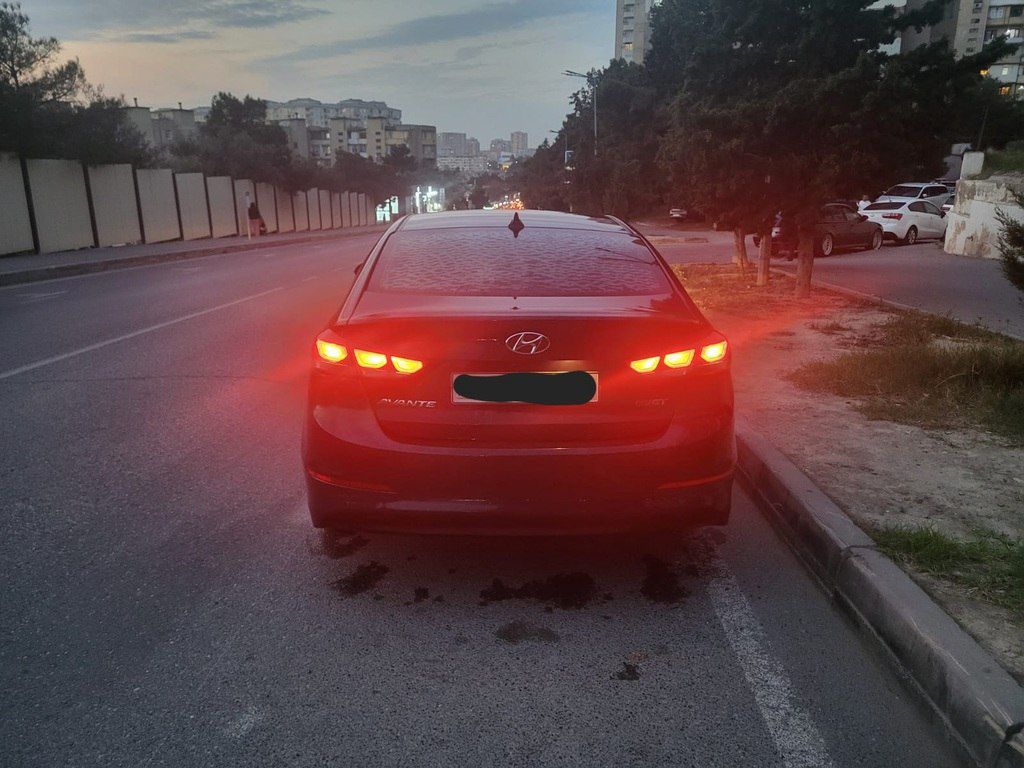 Hyundai Avante, 1.6 L, 2017 il, 113 000 km — Avtomobillər, Bakı (4)