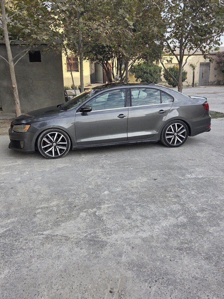 Volkswagen Jetta, 2.0 L, 2013 il, 276 000 km 99-HN-805 — Avtomobillər, Bakı (4)