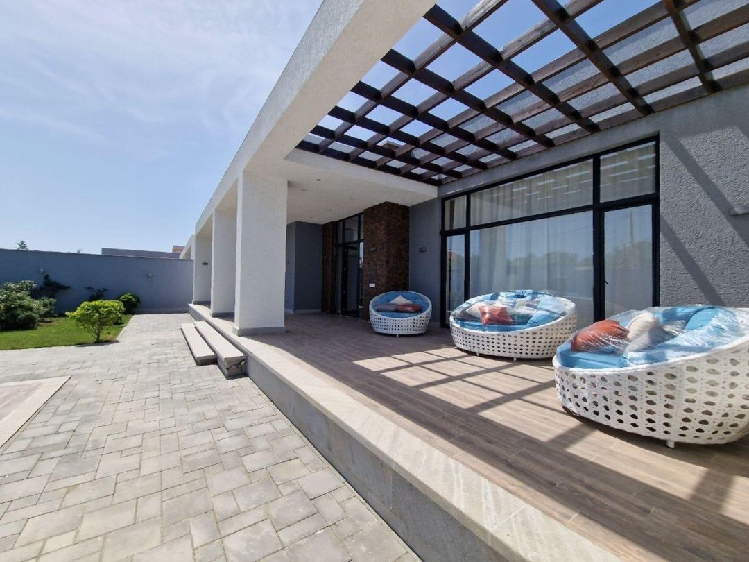 İcarəyə verilir 4 otaqlı həyət evi/bağ evi 240 m² — Ev, villa, Bakı (3)