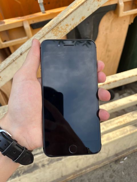 IPhone 8 Plus, 128 GB, Space Gray, Simsiz şarj — Bakı