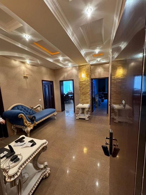 Satılır 3 otaqlı yeni tikili 120 m² — Bakı