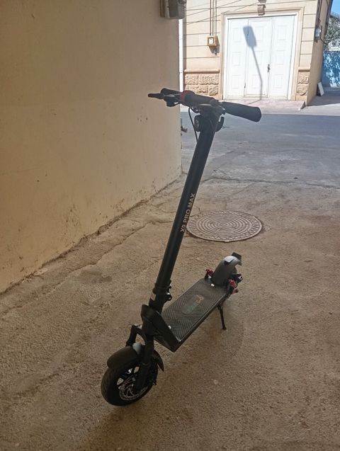 İşlənmiş Elektrik samokat 10", 1000 Vt, 36 - 45 km/s, Ünvandan götürmə, Ödənişli çatdırılma — Bakı