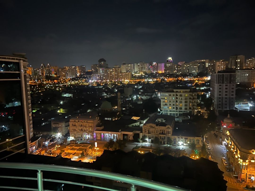 İcarəyə verilir 3 otaqlı yeni tikili 140 m² — Mənzil, Bakı (11)