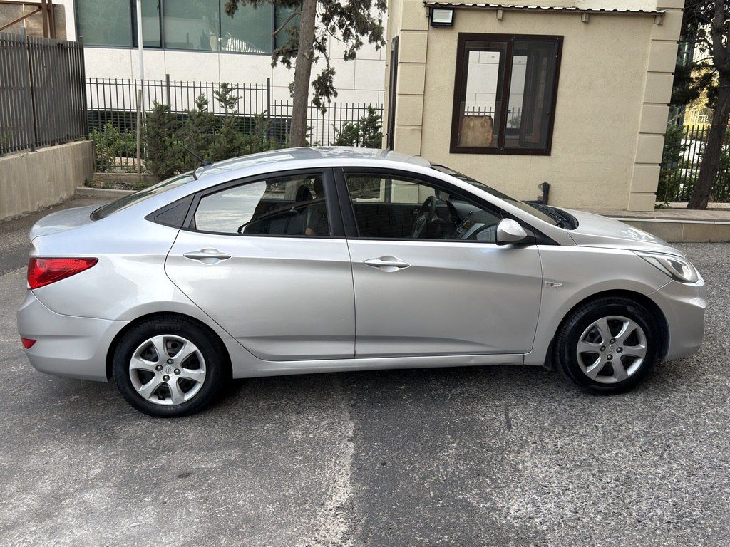 Hyundai Accent, 1.4 L, 2011 il, 167 000 km 90-MF-170 — Avtomobillər, Bakı (3)