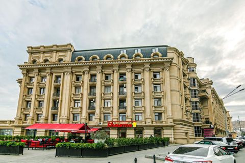 Satılır 7 otaqlı yeni tikili 210 m² — Bakı