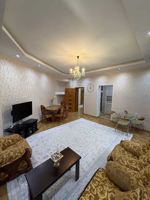 Satılır 3 otaqlı yeni tikili 128 m² — Bakı