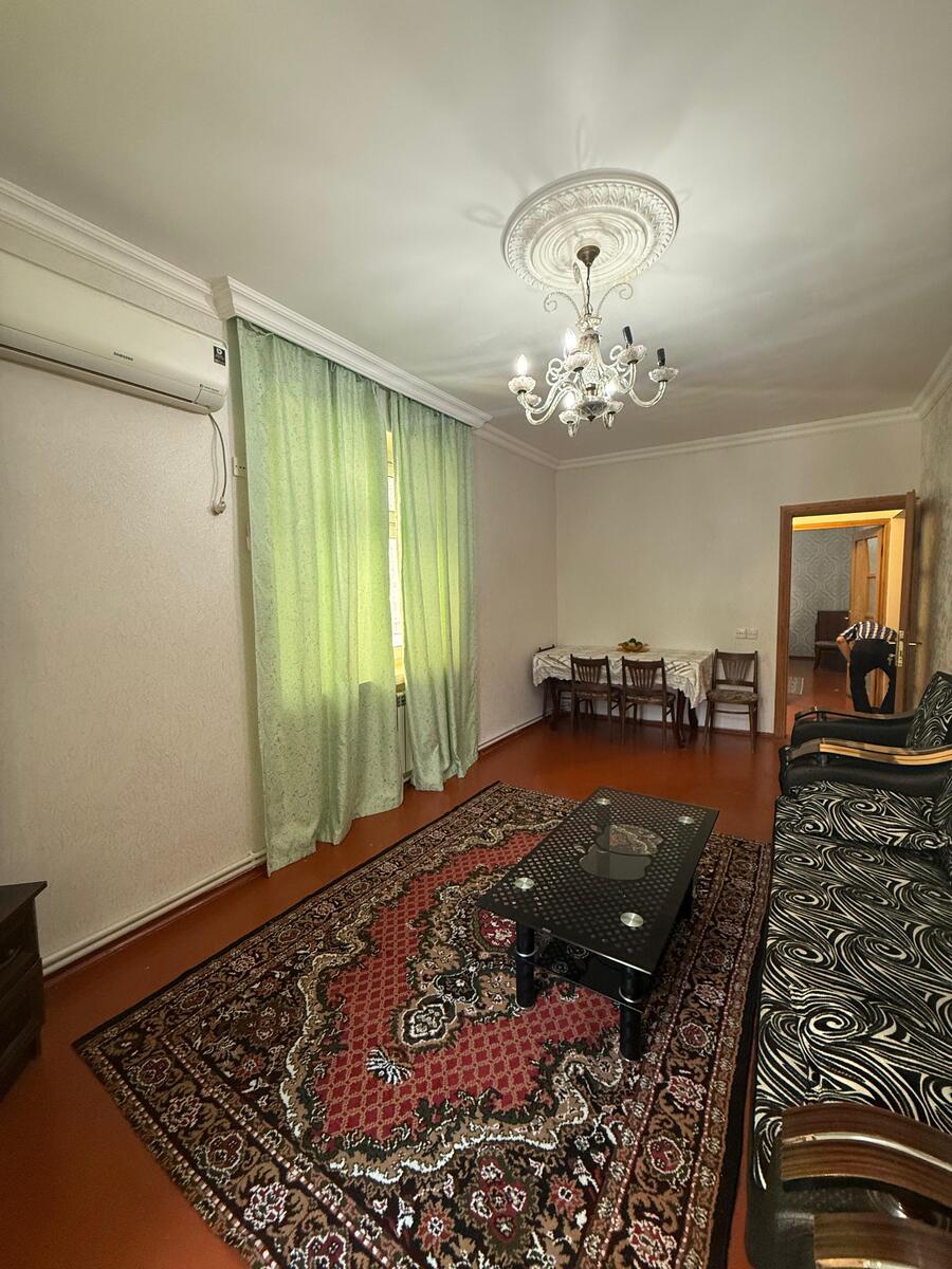 Satılır 2 otaqlı köhnə tikili 65 m² — Mənzil, Bakı (2)
