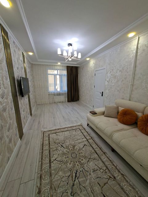 Bakı, Bakıxanov qəs., 3 otaqlı, Köhnə tikili, 65 kv. m — Bakı