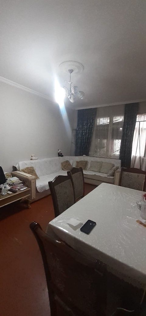 Satılır 2 otaqlı köhnə tikili 51 m² — Bakı