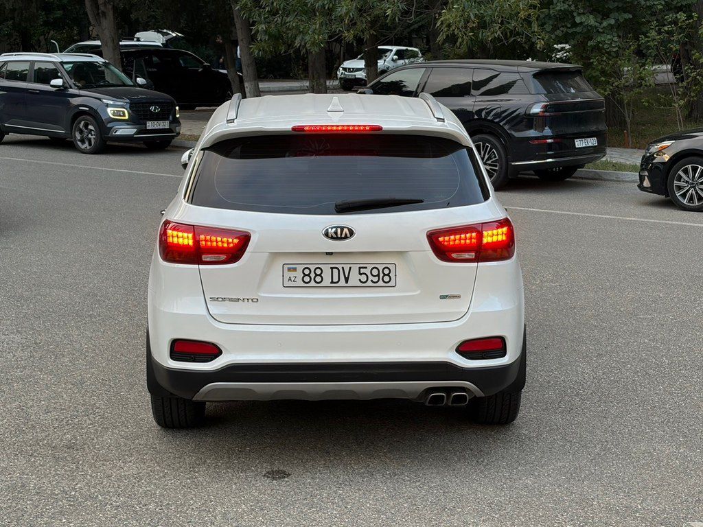 Kia Sorento, 2.0 L, 2019 il, 187 500 km 88-DV-598 — Avtomobillər, Bakı (2)