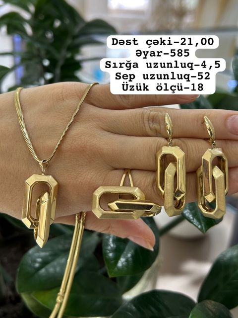 Dəstə daxildir: Boyunbağı, Sarı qızıl, 585 Əyar — Xırdalan