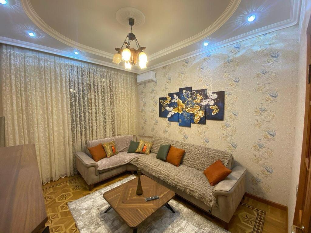 İcarəyə verilir 4 otaqlı köhnə tikili 120 m² — Mənzil, Bakı (2)