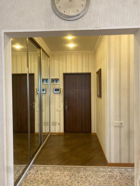 İcarəyə verilir 3 otaqlı yeni tikili 80 m² — Bakı