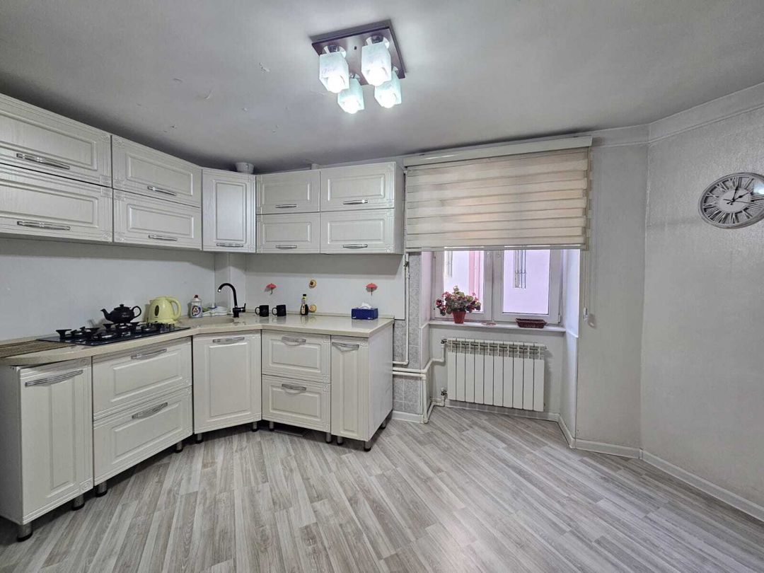 İcarəyə verilir 2 otaqlı köhnə tikili 100 m² — Mənzil, Bakı (8)