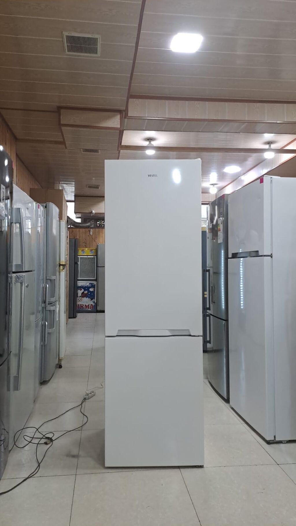 Vestel iki qapılı soyuducu - Aşağıda dondurucu, yuxarıda soyuducu — Soyuducular, Digah (2)