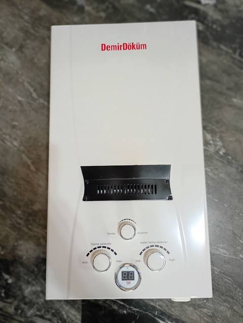 DemirDöküm qazla işləyən su qızdırıcısı təqdim olunur. Divara — Şofbenler ve termosifonlar