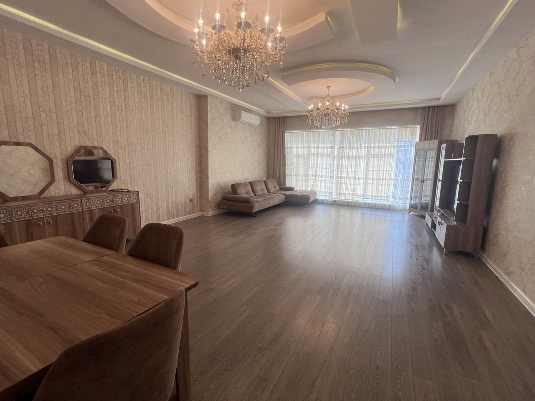 Satılır 5 otaqlı həyət evi/bağ evi 190 m² — Ev, villa, Bakı (10)