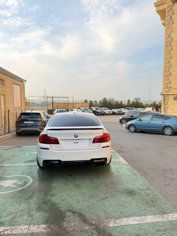 BMW 528, 2.0 L, 2015 il, 236 450 km — Avtomobillər, Bakı (3)