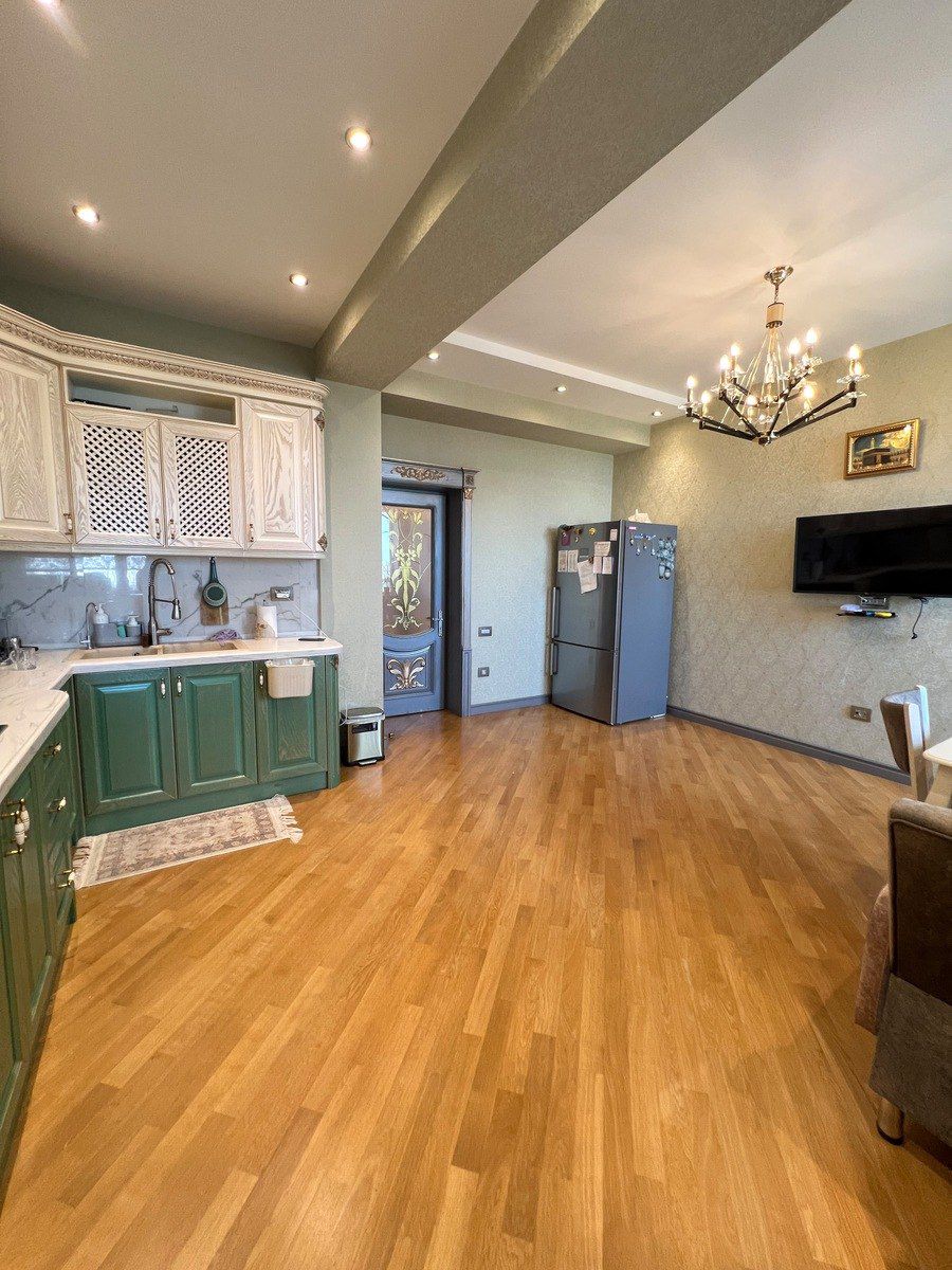 Satılır 5 otaqlı yeni tikili 225 m² — Mənzil, Bakı (6)