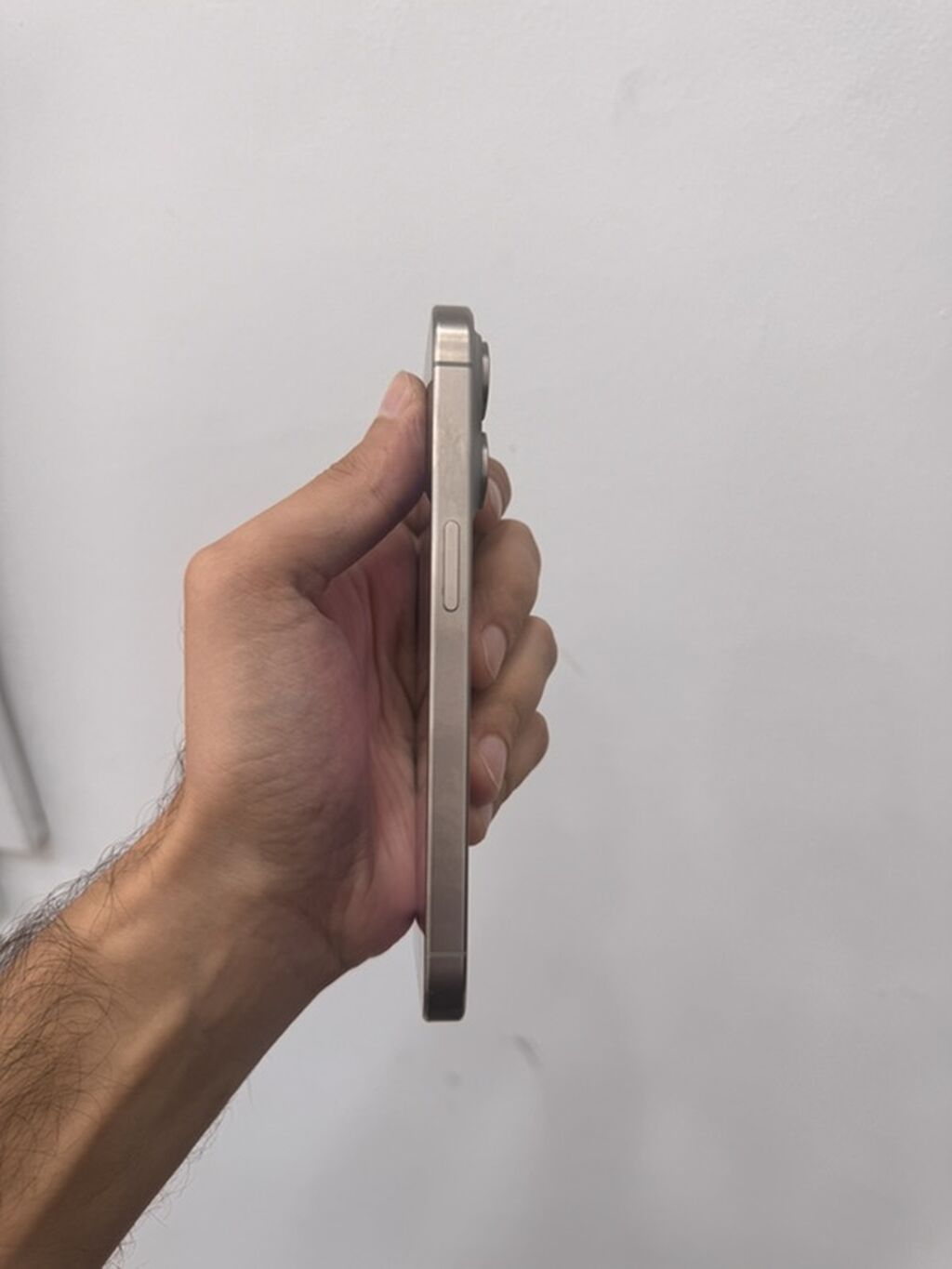 Natural Titanium, Simsiz şarj — Apple iPhone, Xırdalan (4)