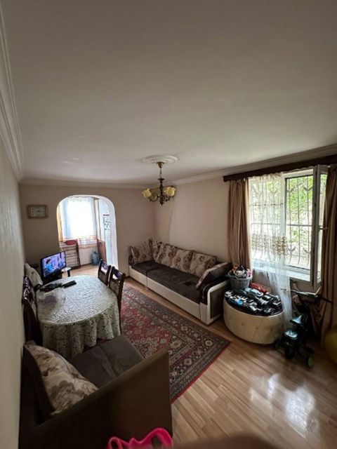 Satılır 2 otaqlı köhnə tikili 45 m² — Bakı