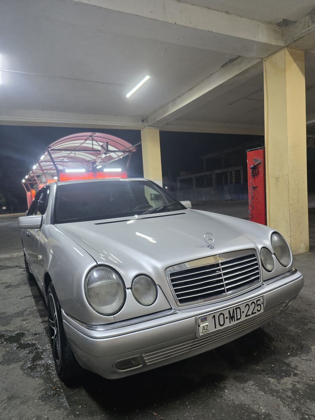 Mercedes-Benz E-Class: 2.4 l 1999 il Sedan 10-MD-225 — Avtomobillər, Gəncə (2)