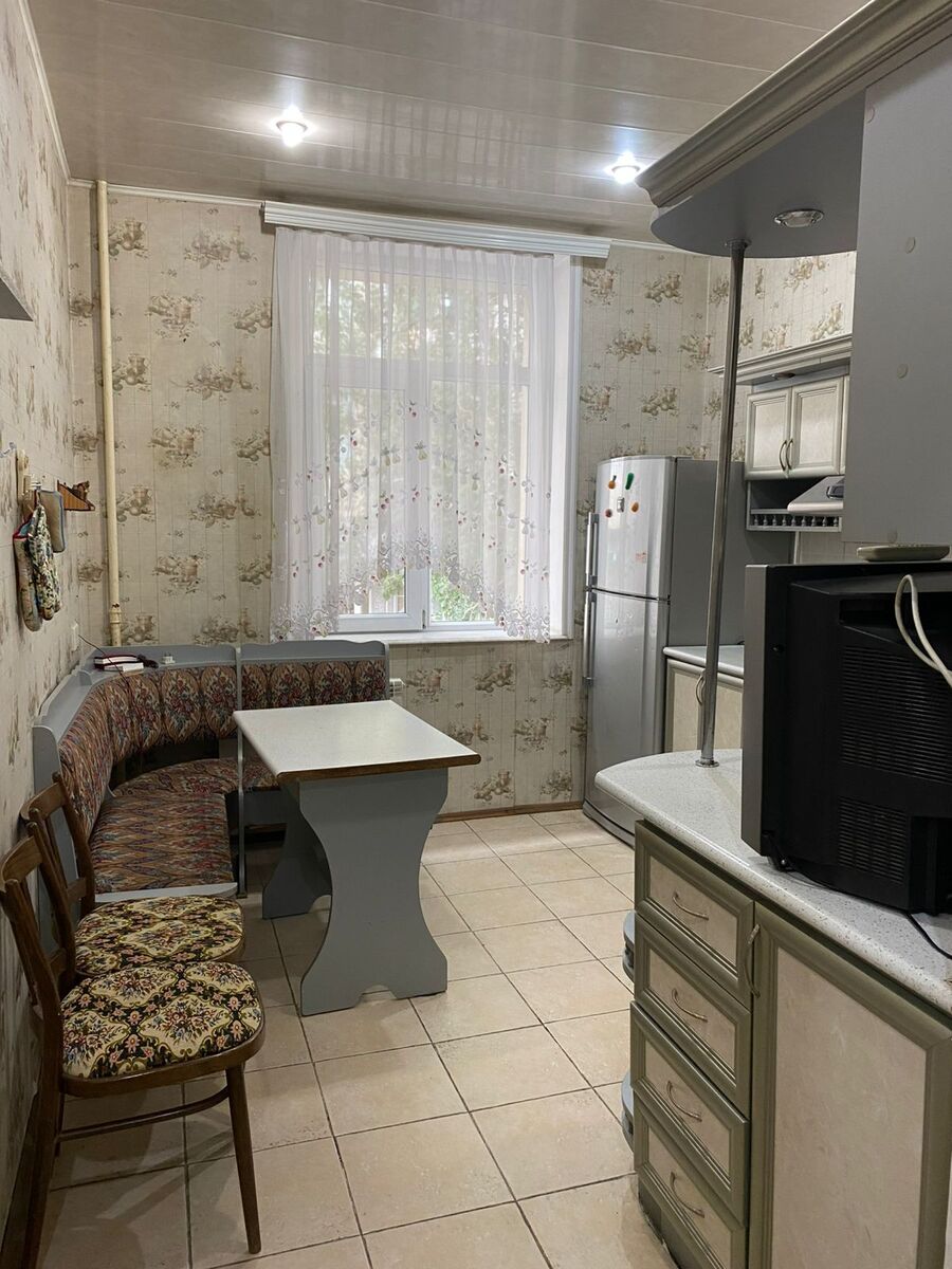 İcarəyə verilir 2 otaqlı köhnə tikili 65 m² — Mənzil, Bakı (7)
