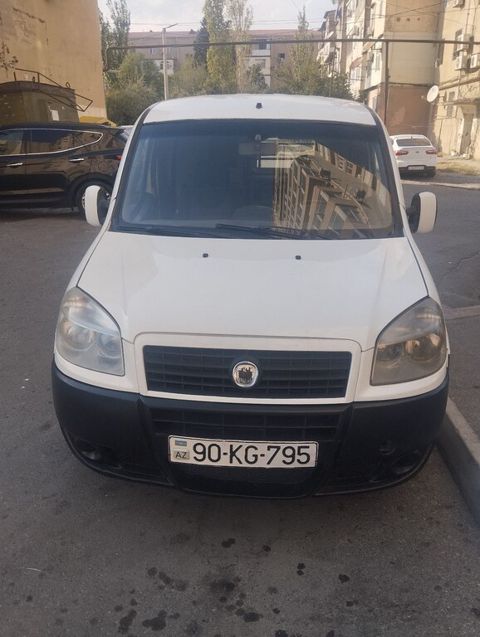 Fiat Doblo, 1.4 L, 2010 il, 240 125 km — Sumqayıt