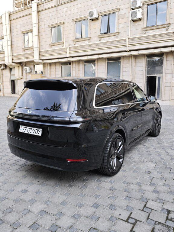 Li Auto L9, 1.5 L, 52.3 kWh, 2024 il, 13 600 km 77-GC-707 — Avtomobillər, Bakı (9)