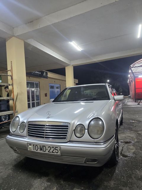 Mercedes-Benz E-Class: 2.4 l 1999 il Sedan — Gəncə