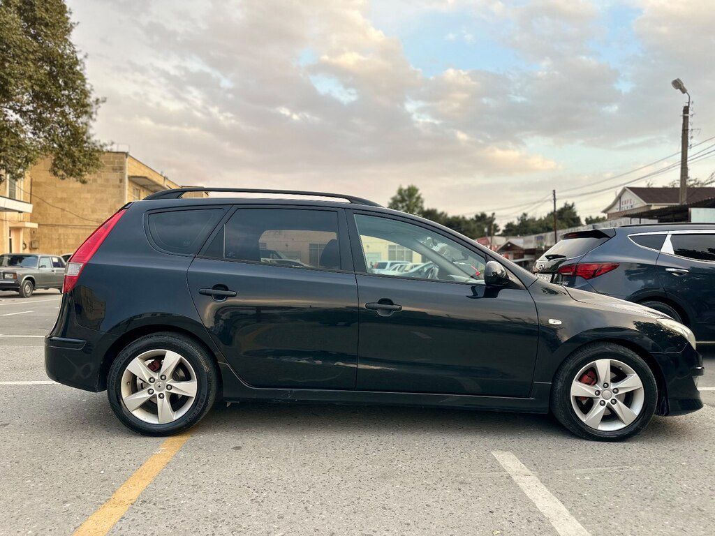 Hyundai i30, 1.6 L, 2010 il, 220 000 km 77-CH-820 — Avtomobillər, Xaçmaz (4)
