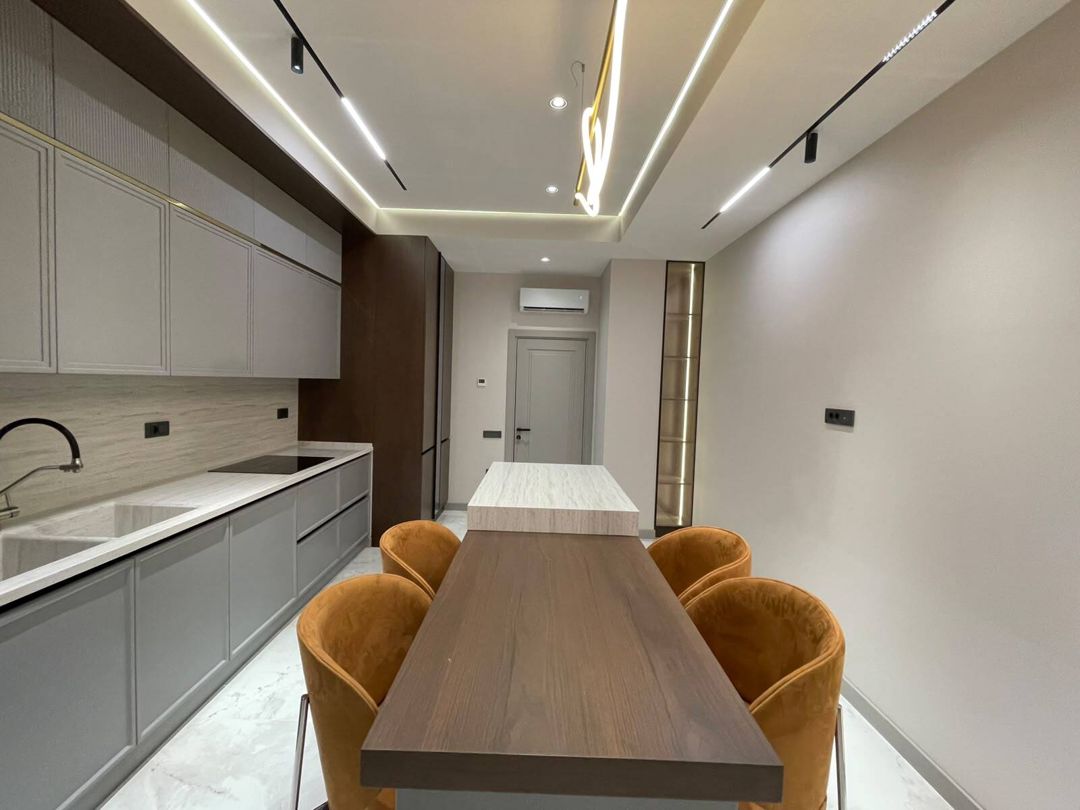 İcarəyə verilir 4 otaqlı yeni tikili 200 m² — Mənzil, Bakı (11)