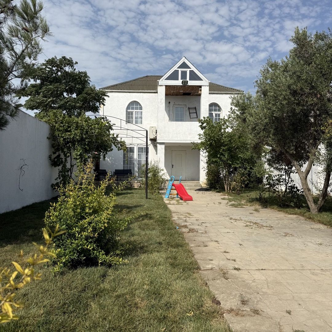 Satılır 5 otaqlı həyət evi/bağ evi 200 m² — Ev, villa, Bakı