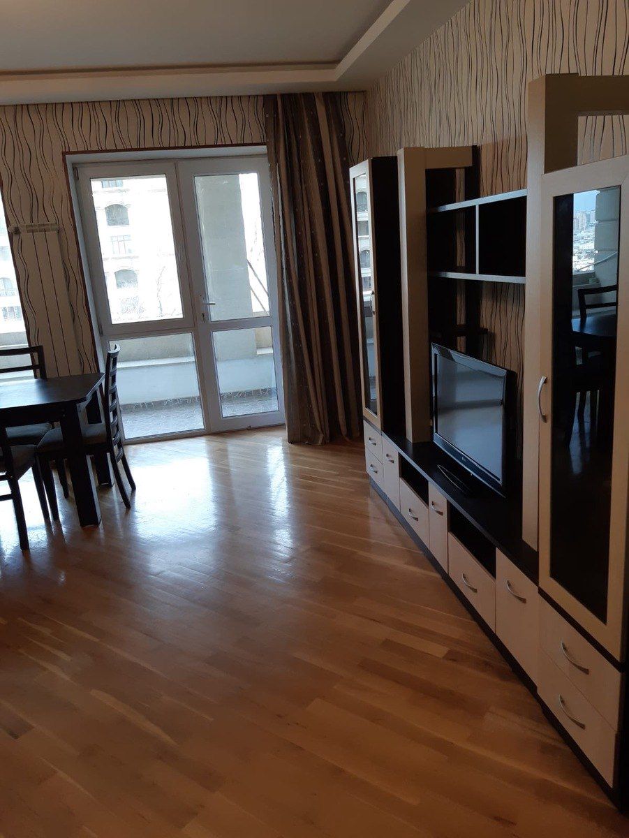 İcarəyə verilir 2 otaqlı köhnə tikili 70 m² — Mənzil, Bakı (4)