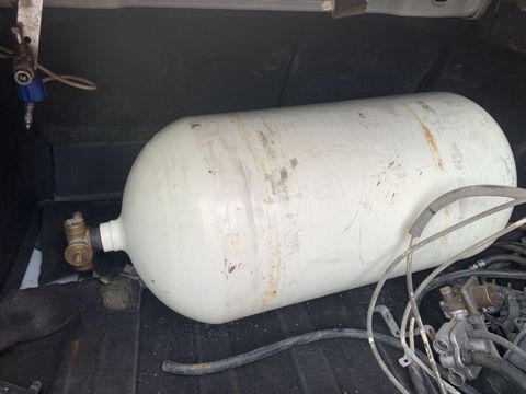 CNG silindri – avtomobil üçün Məhsul təsviri: - Sıxılmış təbii qaz — Xırdalan