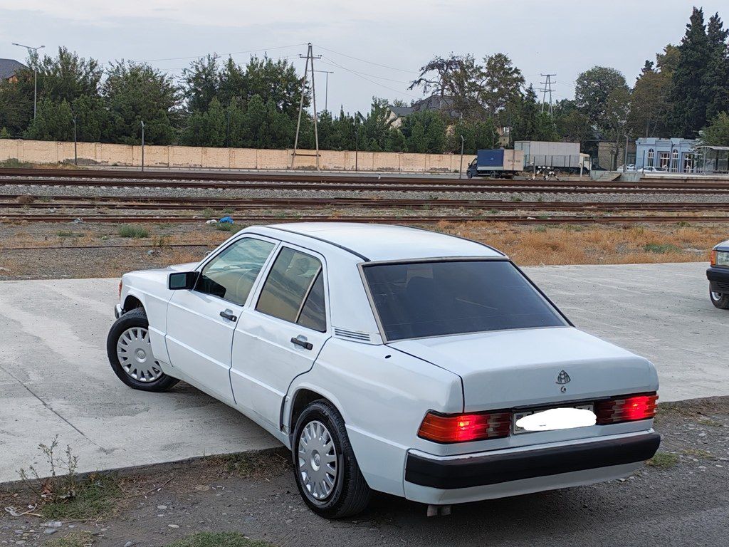 Mercedes 190, 2.0 L, 1991 il, 214 518 km — Avtomobillər, Bərdə (3)