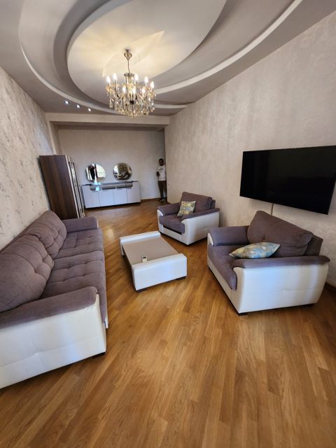 İcarəyə verilir 2 otaqlı yeni tikili 110 m² — Bakı