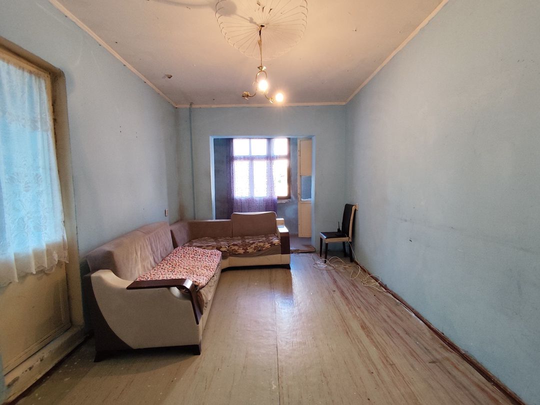 Satılır 1 otaqlı köhnə tikili 42 m² — Mənzil, Bakı (2)