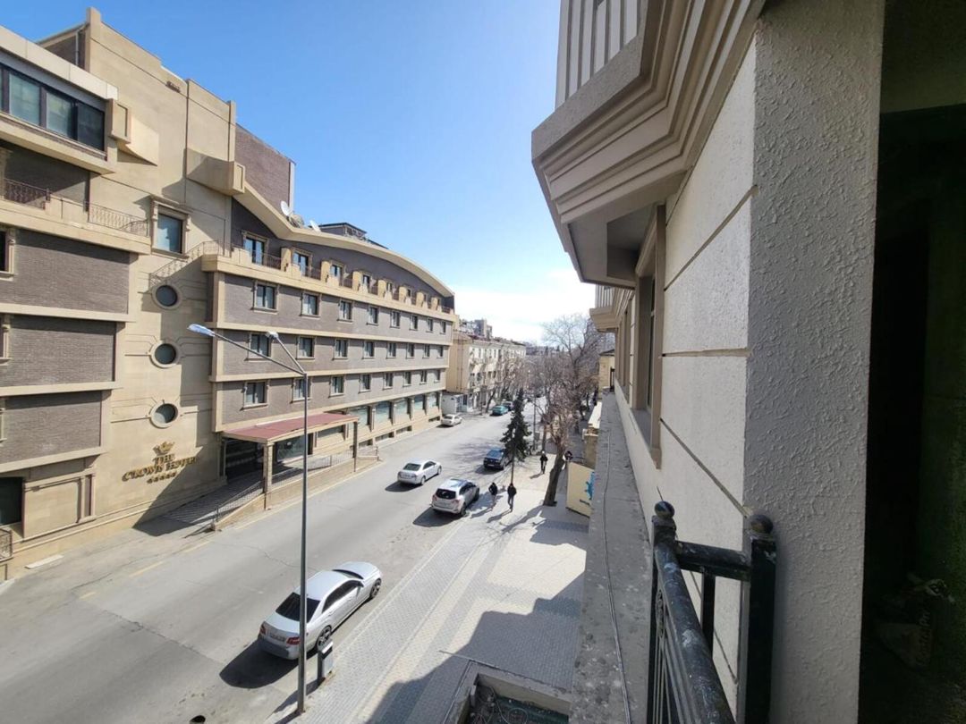 Satılır 3 otaqlı yeni tikili 169 m² — Mənzil, Bakı (5)