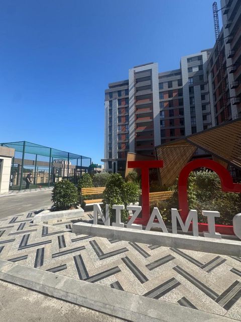 Satılır 4 otaqlı yeni tikili 206 m² — Bakı