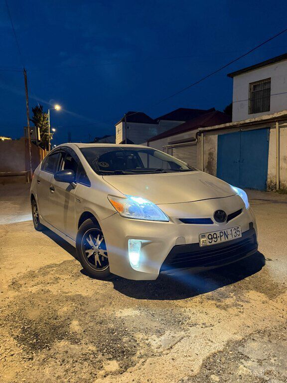 Toyota Prius, 1.8 L, 1.3 kWh, 2013 il, 635 691 km 99-PN-135 — Avtomobillər, Bakı (2)
