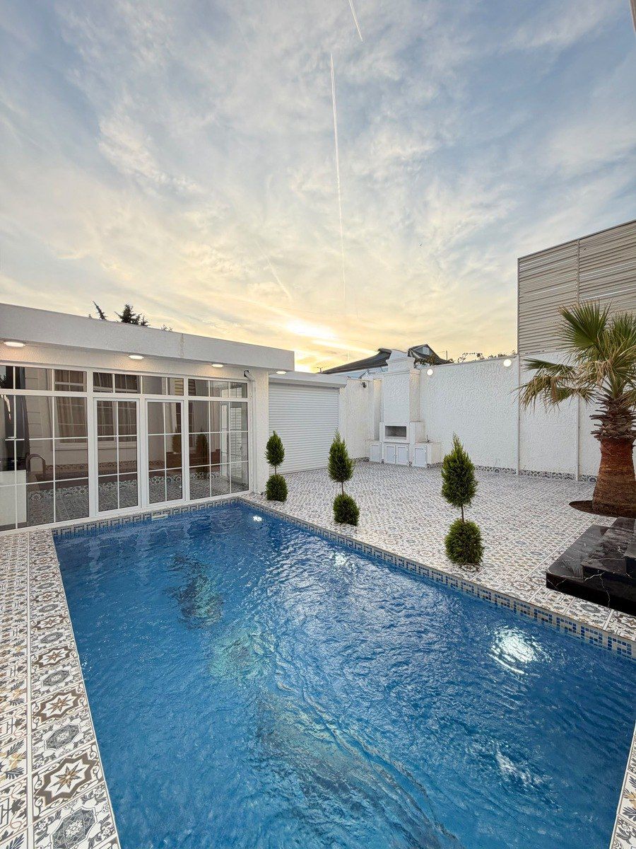 Satılır 4 otaqlı həyət evi/bağ evi 240 m² — Ev, villa, Bakı (5)